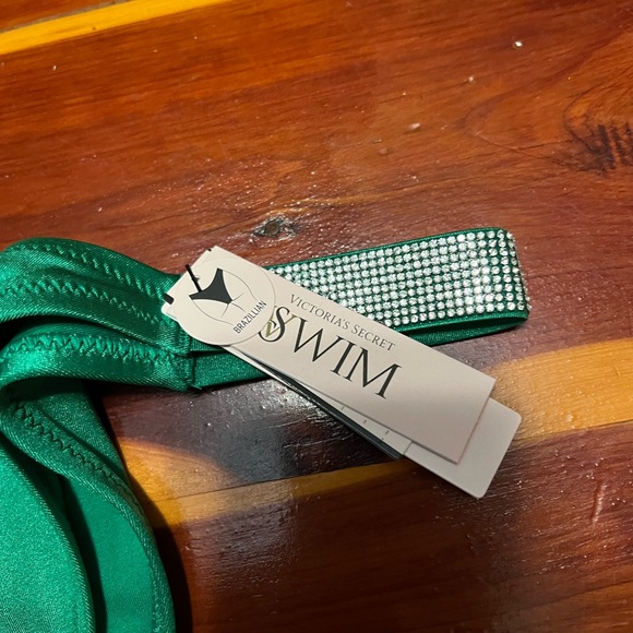 Victoria’s Secret Emerald Green Shine Strap Brazilian Bikini Bottom NWT - Picture 3 of 5